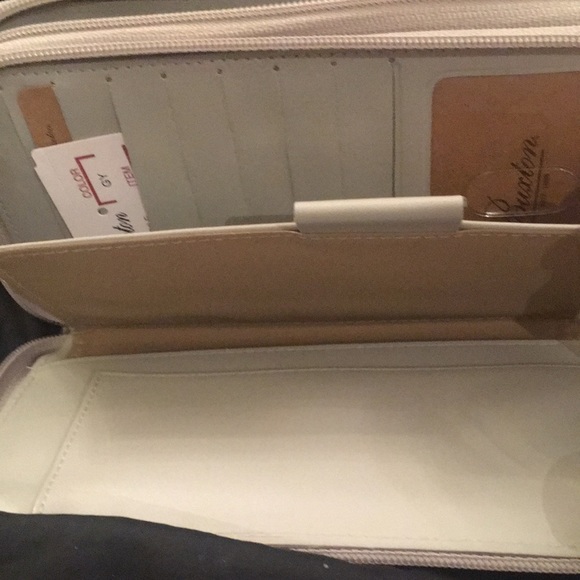 (OS) Buxton wallet - Picture 2 of 9